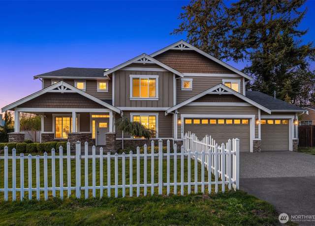 Property at 12204 Ashworth Ave N, Seattle, WA 98133, 5 beds, 3 baths
