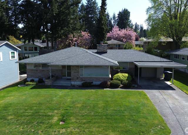 Property at 5121 W Highland Rd, Everett, WA 98203, 3 beds, 2 baths