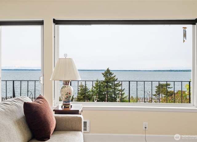 Property at 500 S State St Unit B, Bellingham, WA 98225, 1 bed, 1 bath