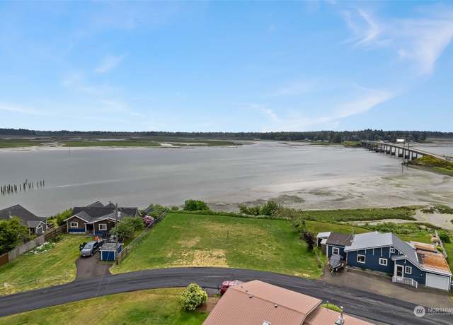 Property at 16 Whalebone Way, Aberdeen, WA 98520