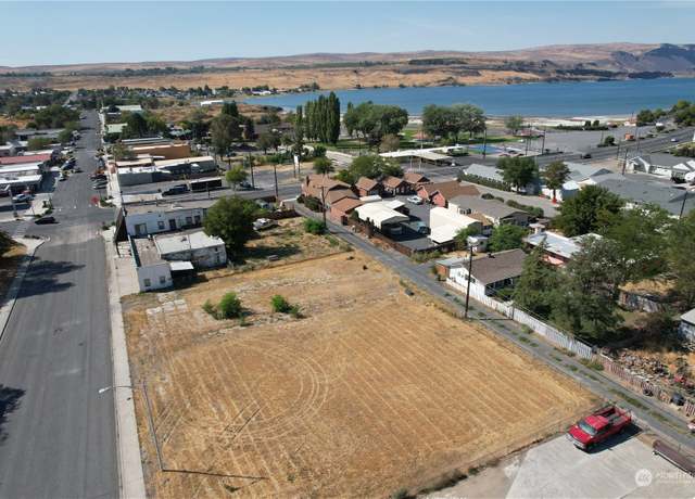 Property at 422 Main Ave E, Soap Lake, WA 98851