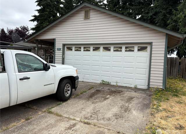 Property at 5713 NE 38th St, Vancouver, WA 98662, 3 beds, 2 baths