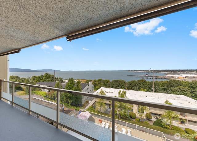 Property at 415 N State St, Bellingham, WA 98225, 2 beds, 1 bath
