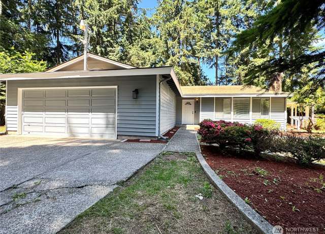 Property at 12602 Military Rd E, Puyallup, WA 98374, 3 beds, 2 baths