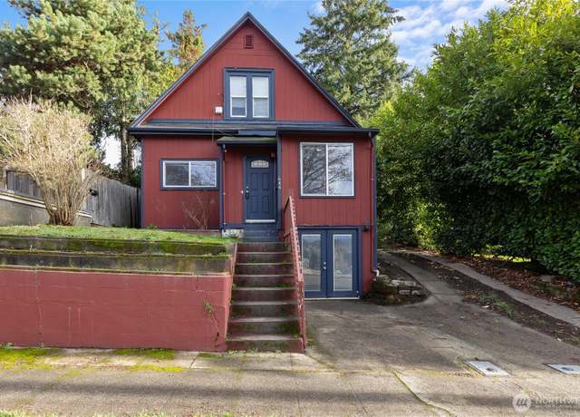 Property at 644 Pleasant Ave, Bremerton, WA 98337, 3 beds, 2 baths