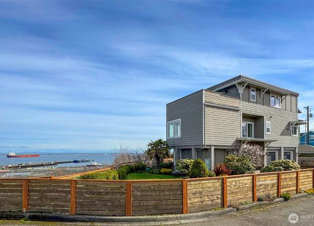 Property at 503 W 3rd St, Port Angeles, WA 98362, 3 beds, 3.5 baths