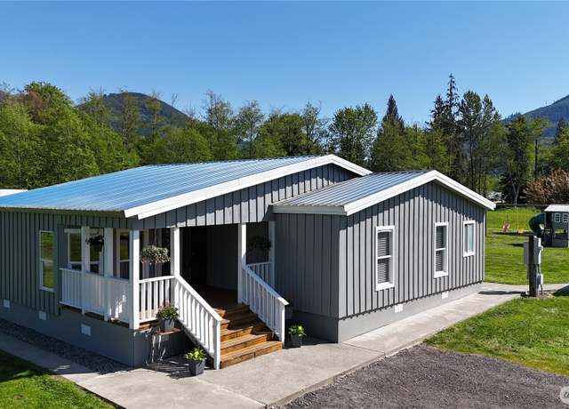 Property at 10029 Warfield Rd, Sedro Woolley, WA 98284, 3 beds, 2 baths