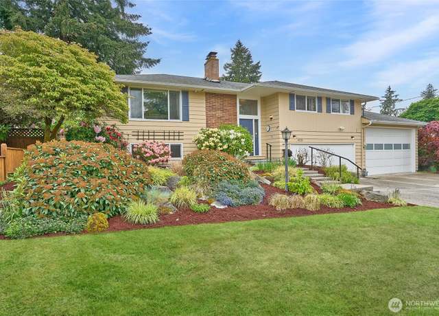 Property at 4221 S 251st St, Kent, WA 98032, 3 beds, 2.5 baths