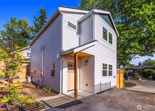Property at 2773 44th Ave SW Unit B, Seattle, WA 98116, 2 beds, 2.5 baths