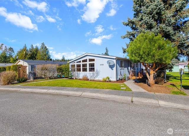 Property at 2308 Vista Ln, Anacortes, WA 98221, 3 beds, 2 baths