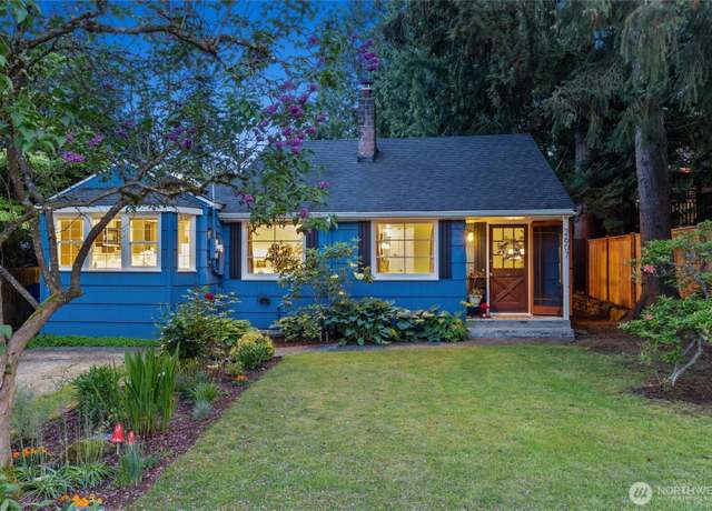 Property at 2607 NE 137th St, Seattle, WA 98125, 3 beds, 1.5 baths