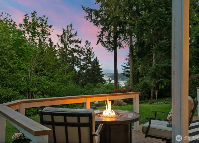 Property at 2208 90th Street Ct NW, Gig Harbor, WA 98332, 3 beds, 2.5 baths