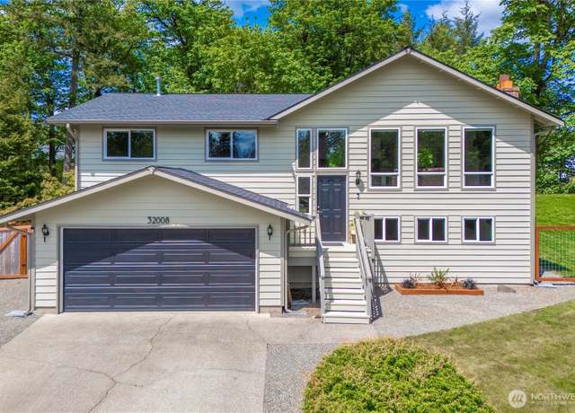 Property at 32008 226th Ave SE, Kent, WA 98042, 3 beds, 2.5 baths