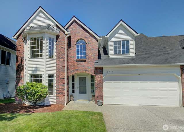 Property at 9228 S 240th Pl #9228, Kent, WA 98030, 4 beds, 2.5 baths