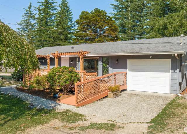 Property at 145 7th St, Gold Bar, WA 98251, 3 beds, 1 bath