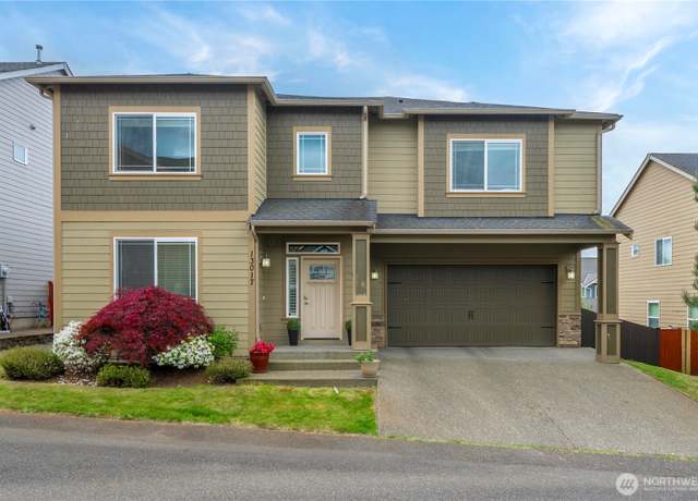 Property at 13017 SE 309th Pl, Auburn, WA 98092, 4 beds, 2.5 baths