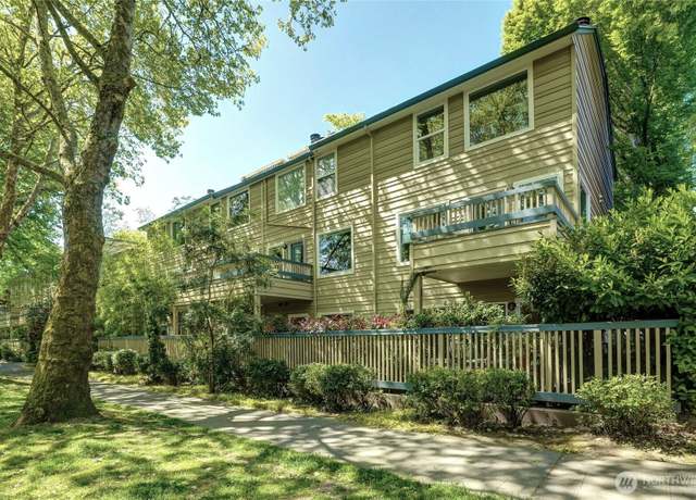 Property at 1717 16th Ave #3, Seattle, WA 98122, 2 beds, 1.5 baths