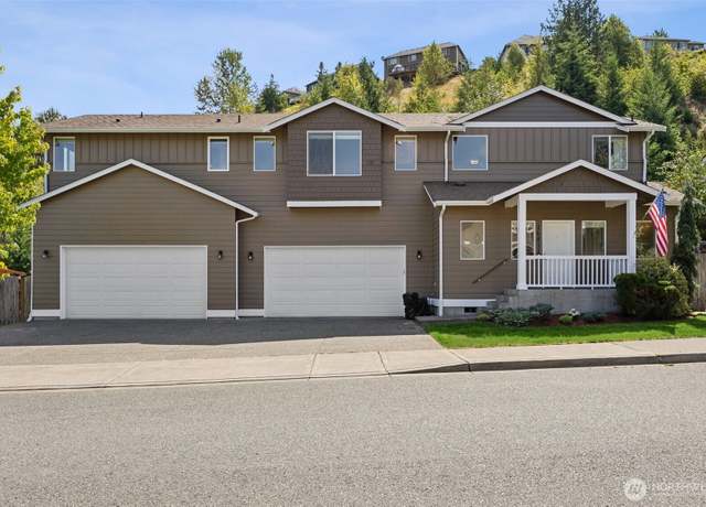 Property at 16811 West Hill Dr E, Bonney Lake, WA 98391, 4 beds, 2.5 baths