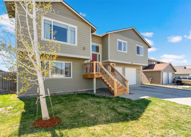 Property at 204 E 28th Ave, Ellensburg, WA 98926, 4 beds, 3 baths
