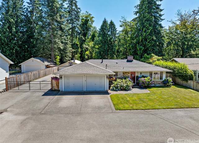 Property at 23849 SE 472nd St, Enumclaw, WA 98022, 3 beds, 2 baths