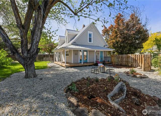Property at 205 S Division, Cashmere, WA 98815, 3 beds, 2 baths