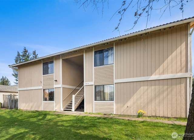 Property at 2810 D St SE, Auburn, WA 98002, 8 beds, 4 baths