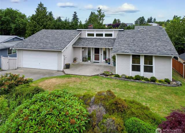 Property at 3122 N Vassault St, Tacoma, WA 98407, 5 beds, 3 baths