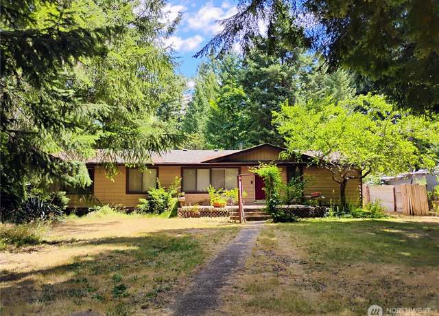 Property at 110 Shady Ln, Packwood, WA 98361, 3 beds, 2 baths