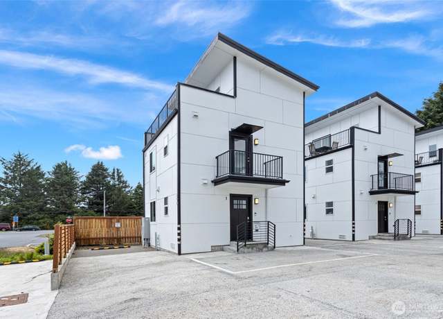 Property at 890 Magellan Ave NE #1, Ocean Shores, WA 98569, 2 beds, 2 baths