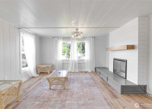 Property at 1401 264th Pl, Ocean Park, WA 98640, 2 beds, 1.5 baths