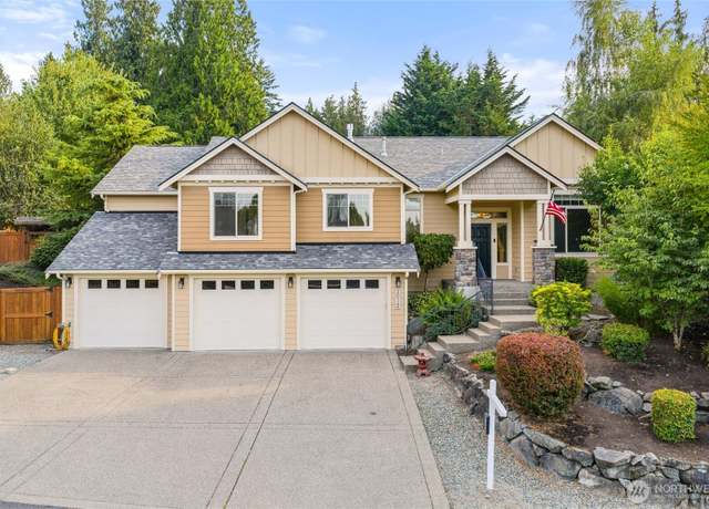Property at 2012 24th Ave Ct SW, Puyallup, WA 98373, 3 beds, 3 baths