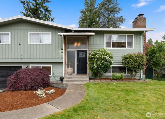Property at 20113 4th Pl S, Des Moines, WA 98198, 4 beds, 2.5 baths