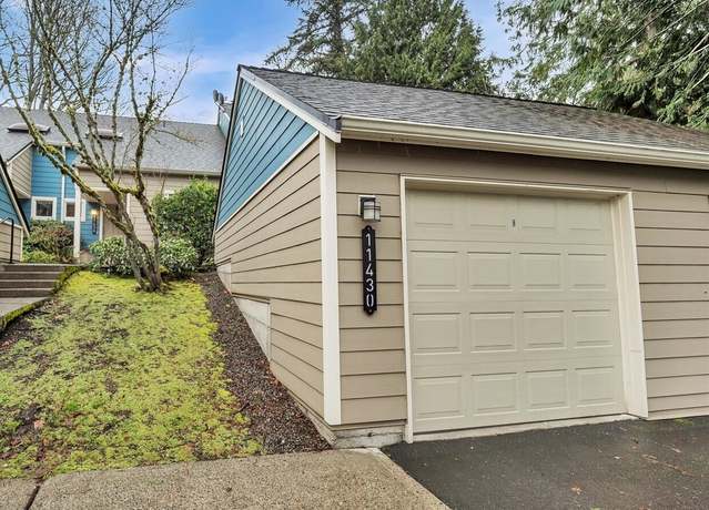 Property at 11430 105th Ct NE, Kirkland, WA 98033, 2 beds, 2 baths