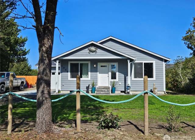 Property at 1045 Tonquin Ave SW, Ocean Shores, WA 98569, 2 beds, 2 baths