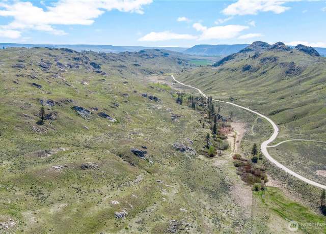 Property at 490 Valley Rd, Brewster, WA 98816
