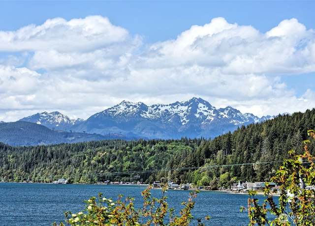 Property at 8820 E State Route 106, Union, WA 98592, 2 beds, 2.5 baths