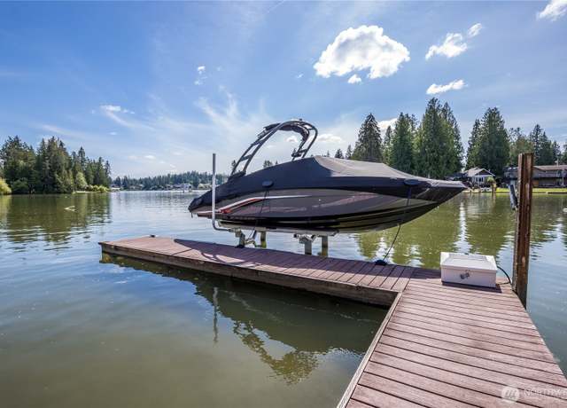 Property at 6214 207th Ave E, Bonney Lake, WA 98391, 4 beds, 3.5 baths