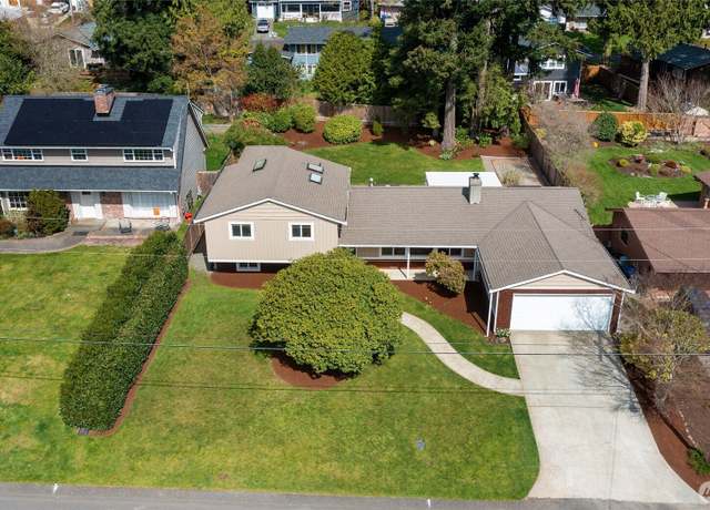 Property at 16704 SE 28th St, Bellevue, WA 98008, 3 beds, 2 baths