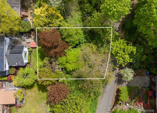 Photo of 19 xx 32nd Ave W, Seattle, WA 98199