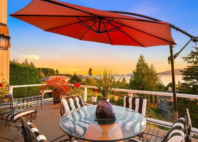 Property at 407 S Clarkwood Dr, Bellingham, WA 98225, 3 beds, 2.5 baths