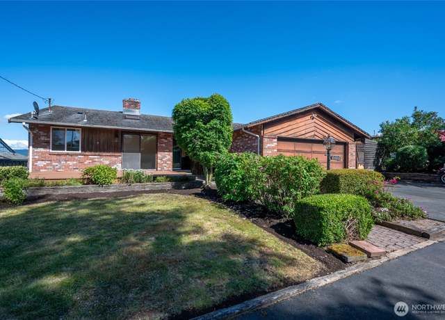 Property at 12442 83rd Ave S, Seattle, WA 98178, 5 beds, 3 baths