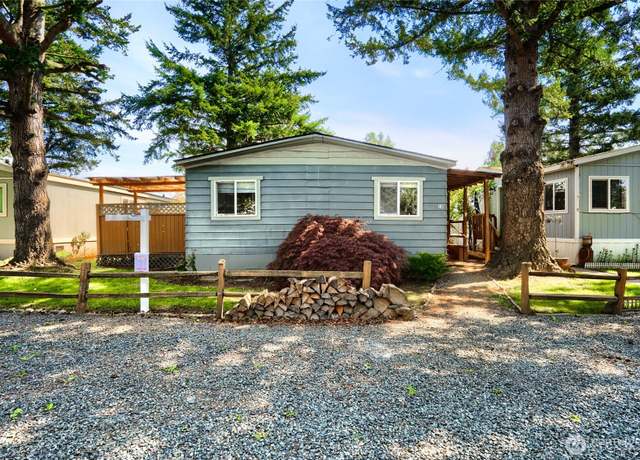 Property at 1014 W Smith Rd #10, Bellingham, WA 98226, 3 beds, 2 baths