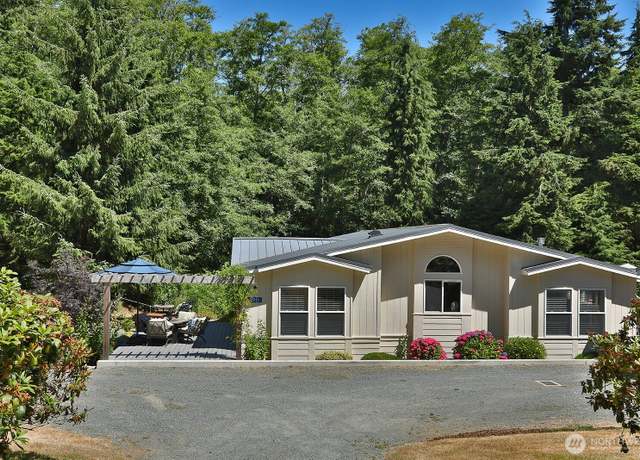 Property at 2911 Eagle Bluff Rd, Greenbank, WA 98253, 3 beds, 2 baths