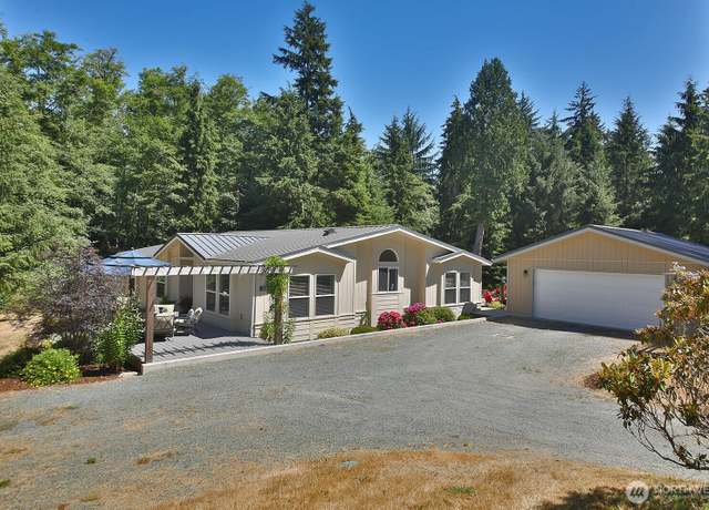 Property at 2911 Eagle Bluff Rd, Greenbank, WA 98253, 3 beds, 2 baths