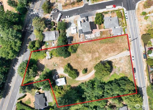 Property at 8011 S 128th St, Seattle, WA 98178, 1 bed, 1 bath