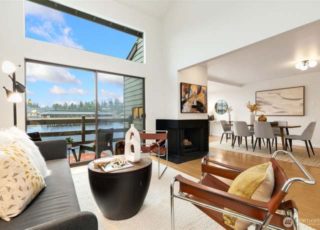 Property at 7 Lake Bellevue Dr #208, Bellevue, WA 98005, 2 beds, 2 baths