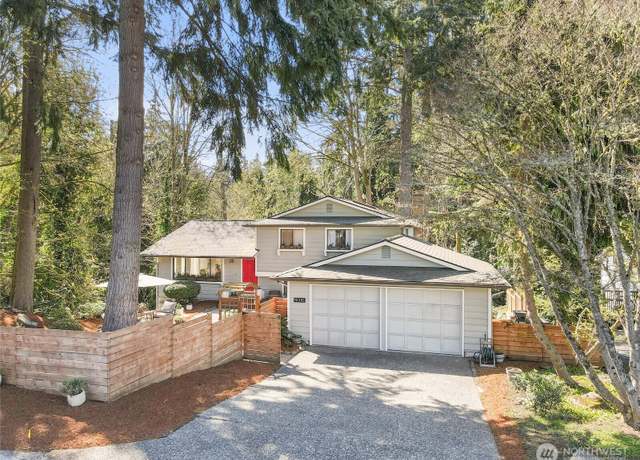 Property at 19310 89th Pl W, Edmonds, WA 98026, 4 beds, 2.5 baths
