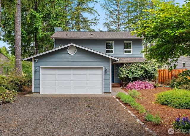 Property at 1051 E Ballantrae Dr, Shelton, WA 98584, 3 beds, 2.5 baths