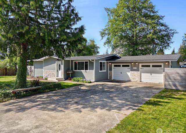 Property at 101 115th St E, Tacoma, WA 98445, 3 beds, 2 baths