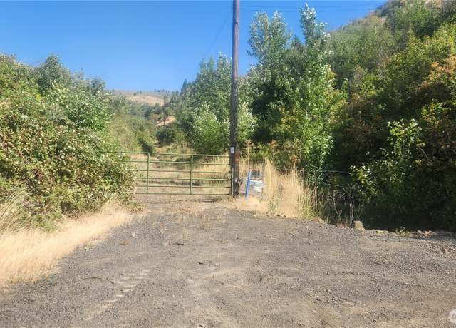 Property at 126 Klicker Mt Rd, Walla Walla, WA 99362